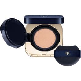 Radiant cushion foundation natural